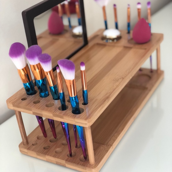 MakeUp Beauty Station Cosmetic Organizer - Picture 3 of 5